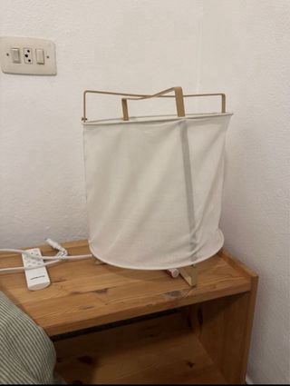 Mesita de noche / Estante Pino Ikea