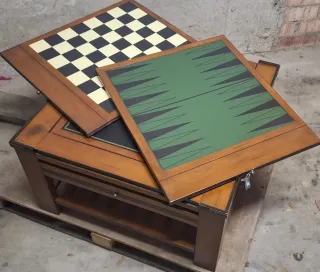 Mesa de juegos clásica