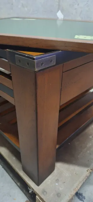 Mesa de juegos clásica