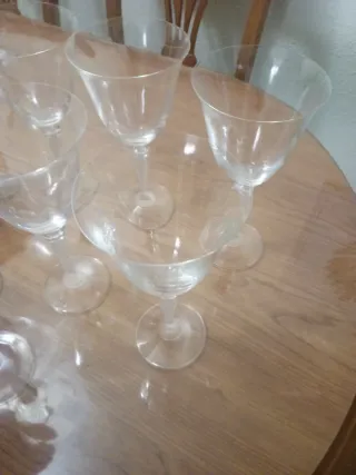 Juego de 8 copas de vino de cristal