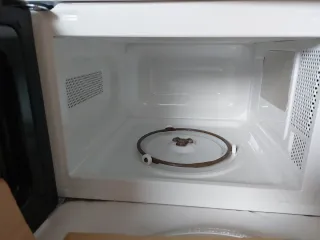 Microondas Cecotec 2010 - 20L