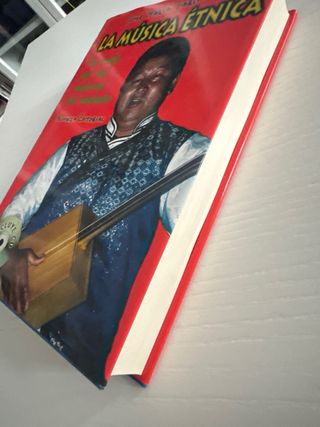 Libro: La música étnica