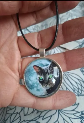 Collar colgante gato cristal mujer