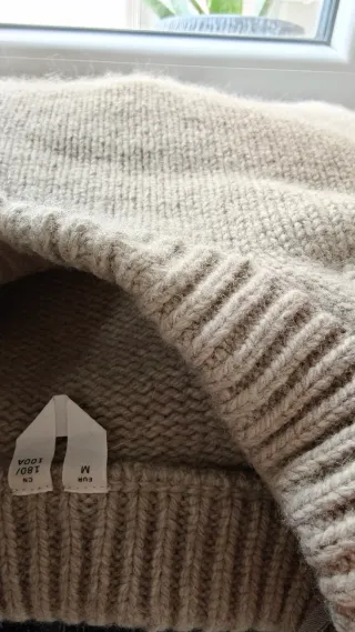 Jersey de lana beige