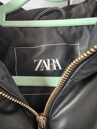 Chaleco de cuero zara