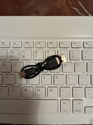 Teclado iPad Carga Blanca