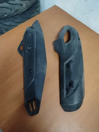 Cubierta Tubo Escape Honda Forza