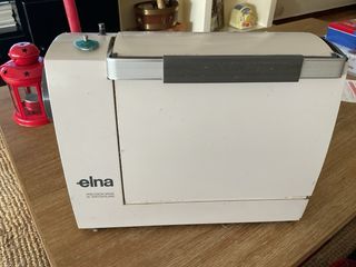 Maquina de coser Elna Lotus SP