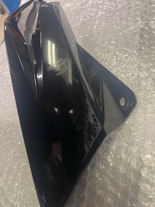 Tapa lateral depósito Honda CB 500F 2018