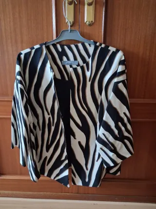 Chaqueta de vestir estampada cebra