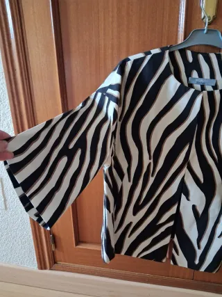 Chaqueta de vestir estampada cebra