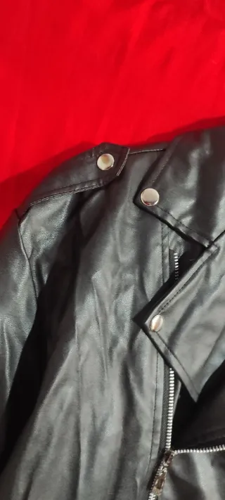 Chaqueta Cuero Sintético Negra