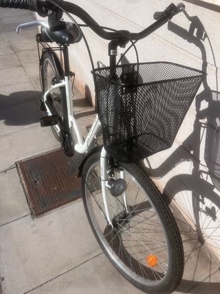 Bicicleta Urbana Urban Life con Cesta