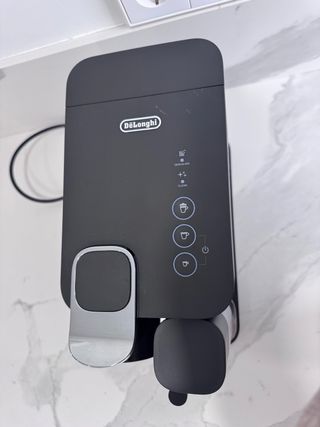Cafetera Nespresso De'Longhi Lattissima One