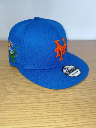 Gorra New Era Azul con Diseño Floral
