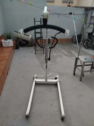 Grúa para enfermería llamar al teléfono