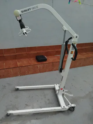 Grúa para enfermería llamar al teléfono