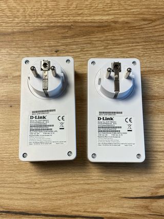 2 x Amplificador WiFi D-Link + Cables Ethernet