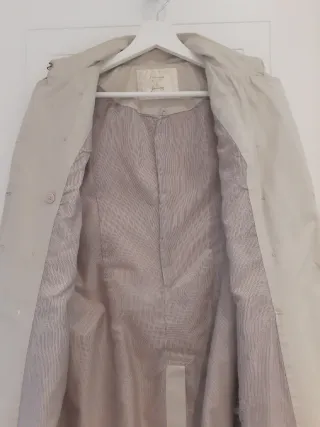 Gabardina Stradivarius Beige Talla L