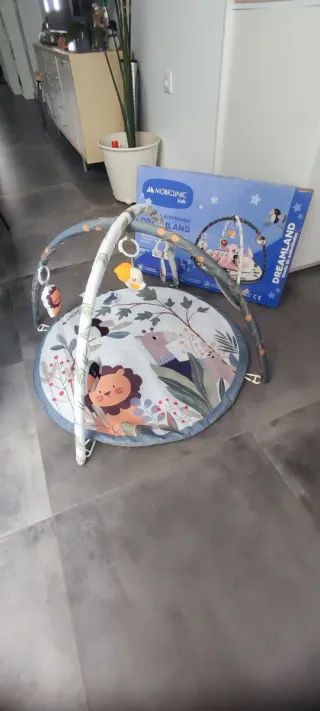 Manta de actividades Mobiclinic para bebé.Gimnasio