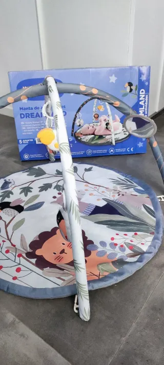 Manta de actividades Mobiclinic para bebé.Gimnasio