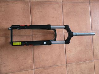 Horquilla Suntour XCM 34 Boost 29 120mm