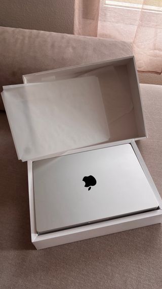 NUEVO - MacBook Pro M4 Pro 24GB 512GB