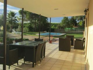 ALQUILO EXTERIOR DE CHALET