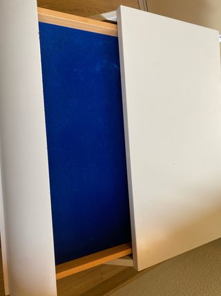 2 Mesitas Noche Blancas con Ruedas