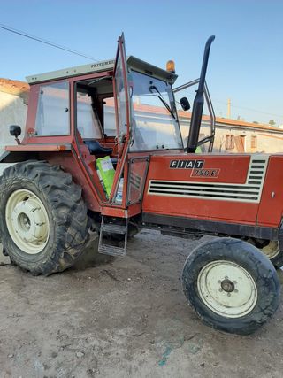 Tractor Fiat 780E