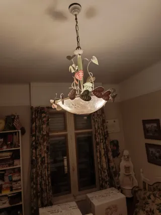 Lámpara colgante de cristal y metal