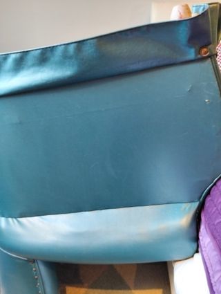 Butaca azul vintage capitoné