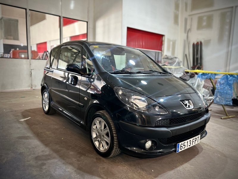 Peugeot 1007 - foto 1