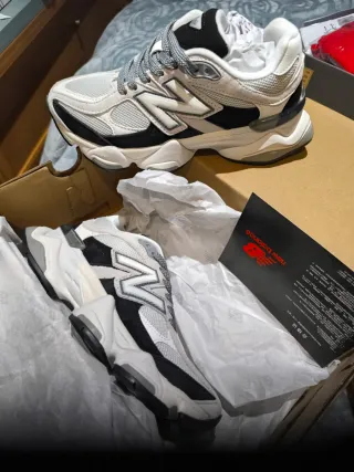 New Balance 9060 Gris Blanco