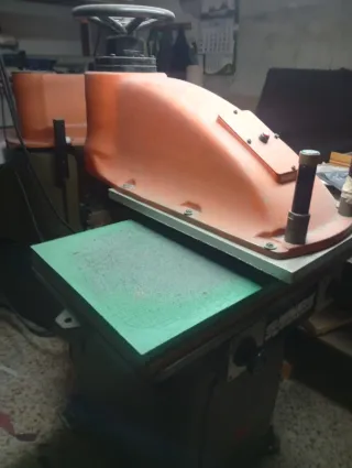 Máquina de corte Sandt Hidráulica