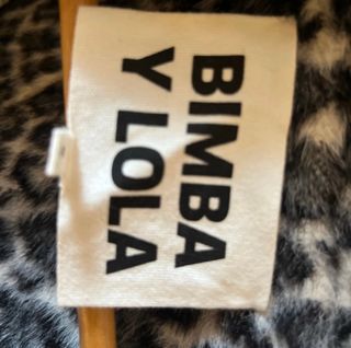 Abrigo Bimba y Lola estampado leopardo