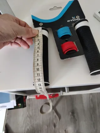 Puños Btwin Ciclismo Negros con Accesorios