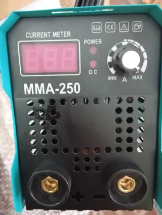 MÁQUINA PARA SOLDAR INVERTER.