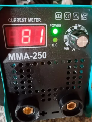 MÁQUINA PARA SOLDAR INVERTER.