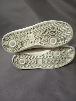 Zapatillas Veja rosas y beige  De calidad