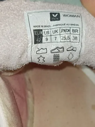 Zapatillas Veja rosas y beige  De calidad