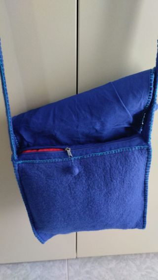 Borsa tracolla lana cotta/feltro azzurra