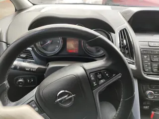 Opel Zafira 2013
