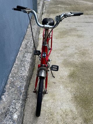 Bicicleta BH infantil roja clásica