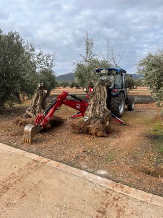 Retroexcavadora BHF 225 GeoTech retro para tractor