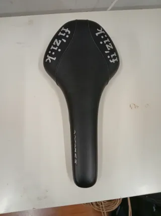 Sillín Fizik Antares Negro