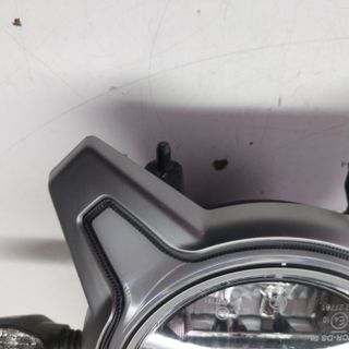 Fanale anteriore CF Moto 700 2024-2025