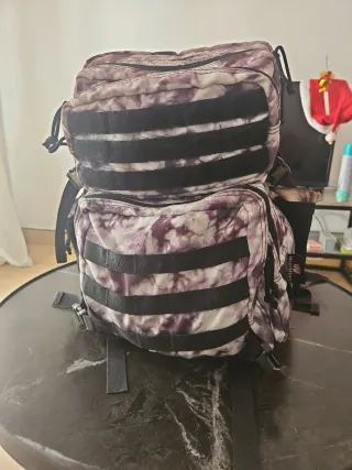 Mochila Táctica Morada y Blanca