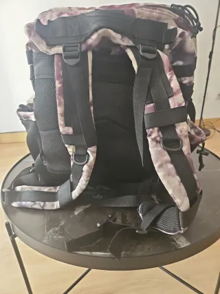 Mochila Táctica Morada y Blanca