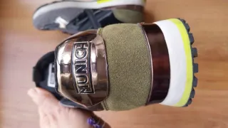 Deportivas Munich Talla 39 con caja original